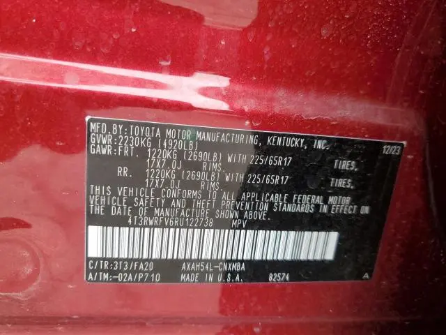 2024 TOYOTA RAV4 XLE  
