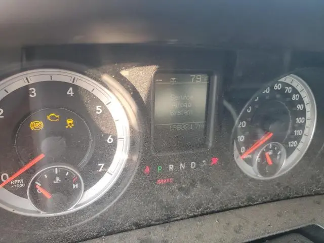 2013 RAM 1500 SLT  