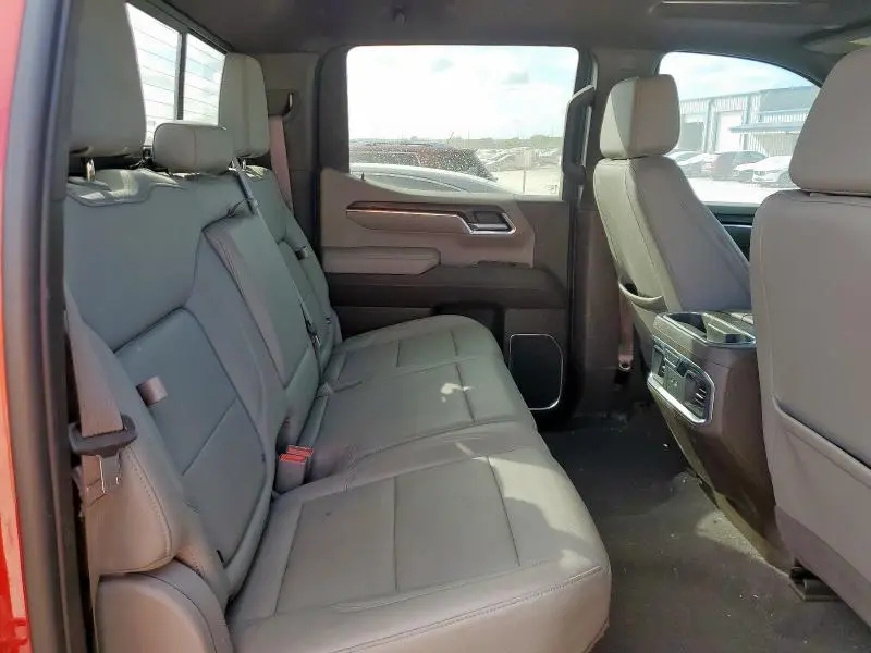 2023 GMC SIERRA K1500 SLT  