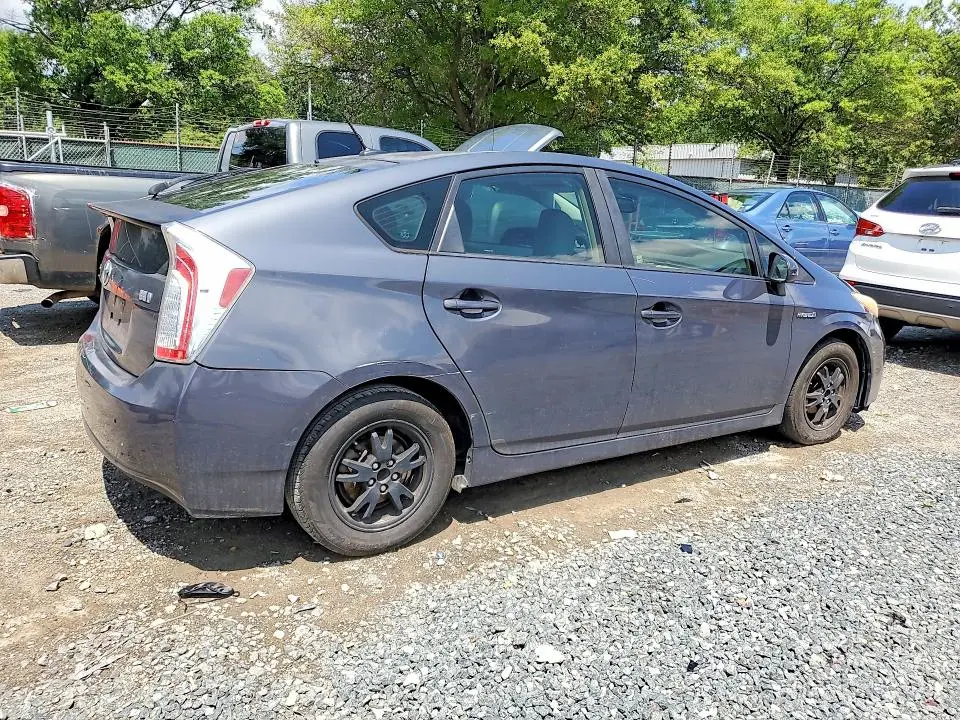 2013 TOYOTA PRIUS FOUR  