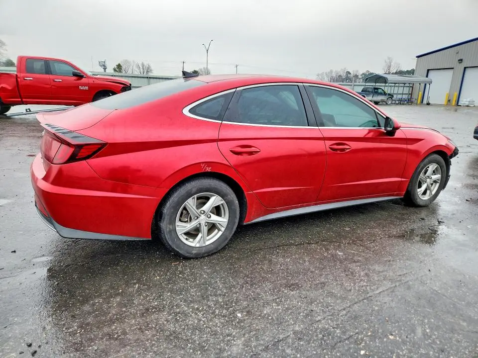 2021 HYUNDAI SONATA SE  
