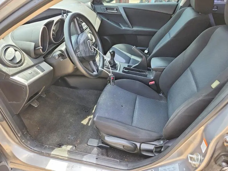 2010 MAZDA 3 I  