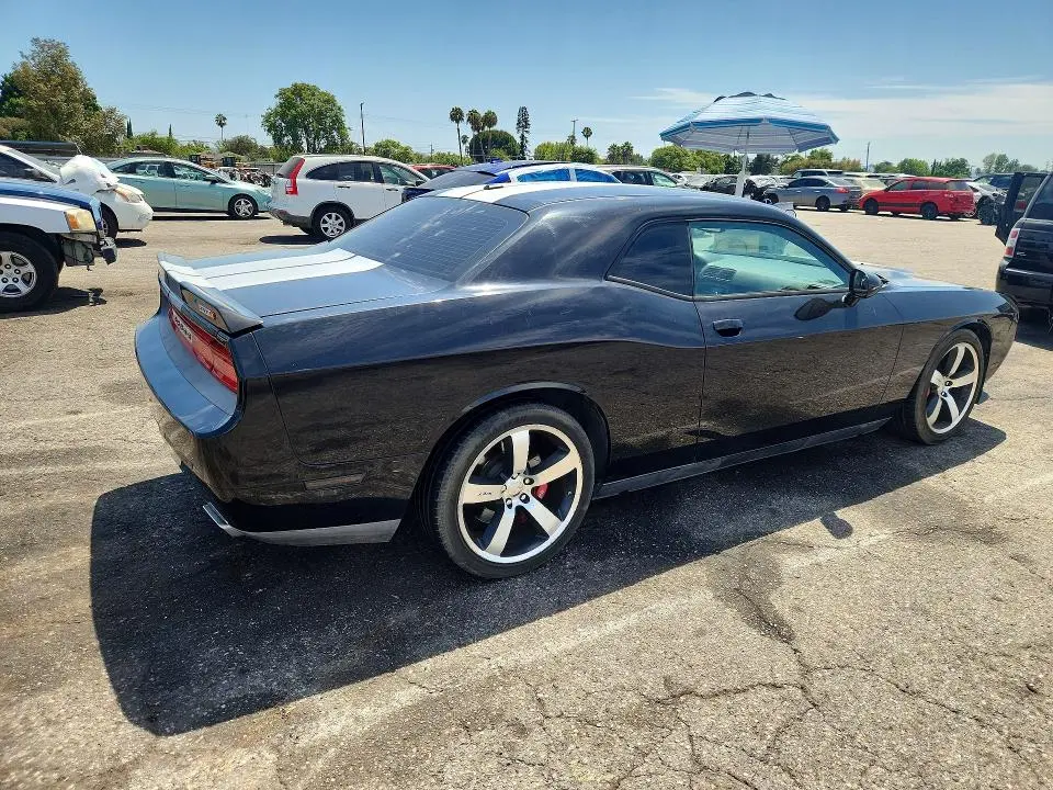 2013 DODGE CHALLENGER SRT-8  