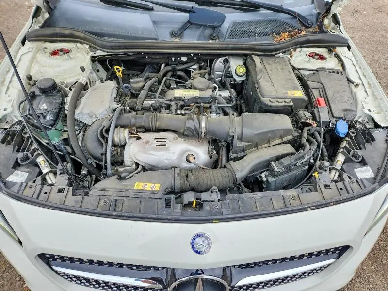 2015 MERCEDES-BENZ GLA 250 4MATIC  