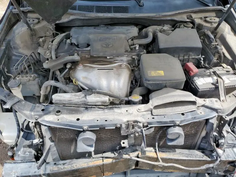 2015 TOYOTA CAMRY LE  