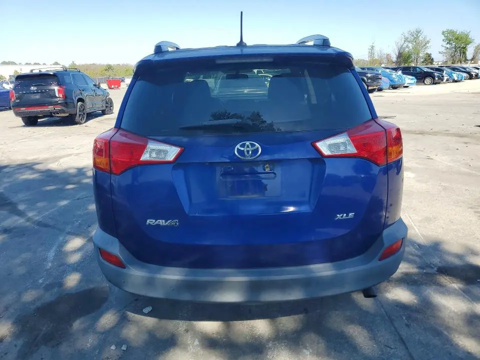 2015 TOYOTA RAV4 XLE  