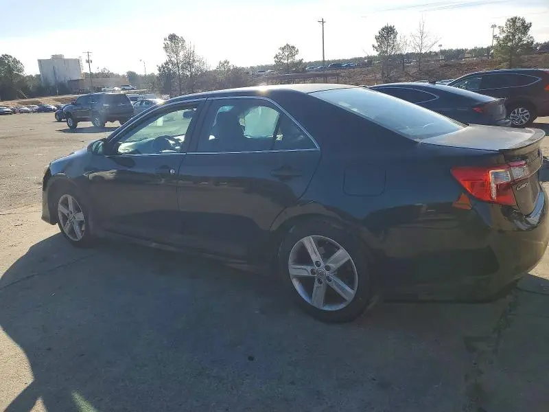 2013 TOYOTA CAMRY SE/X   