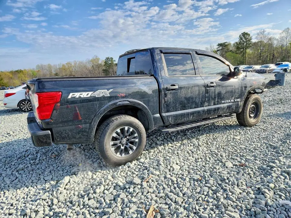 2019 NISSAN TITAN PRO-4X  