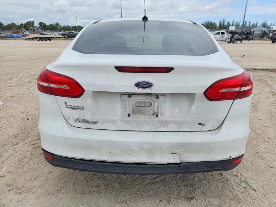 2018 FORD FOCUS SE  