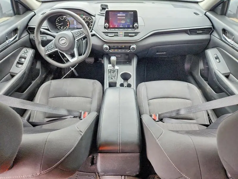 2022 NISSAN ALTIMA SV  