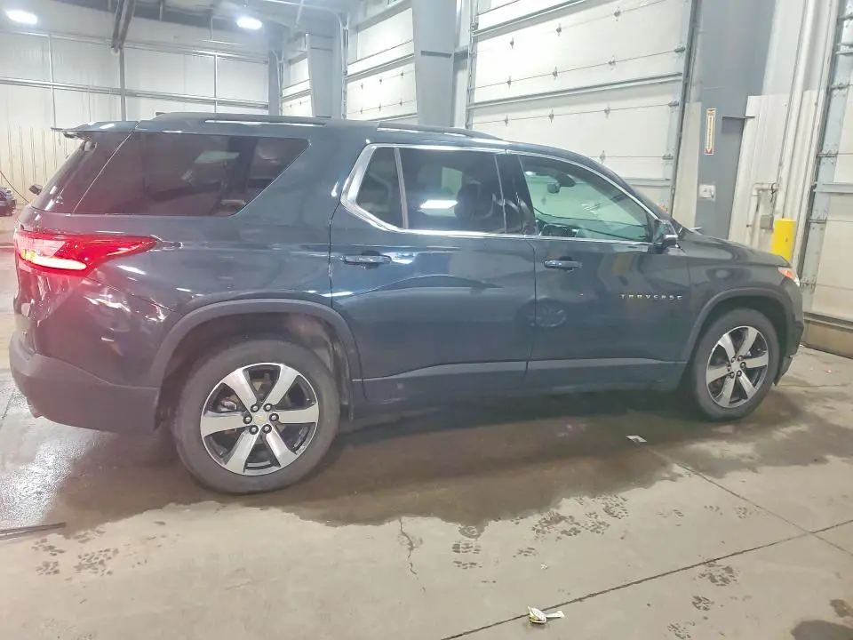 2021 CHEVROLET TRAVERSE LT  