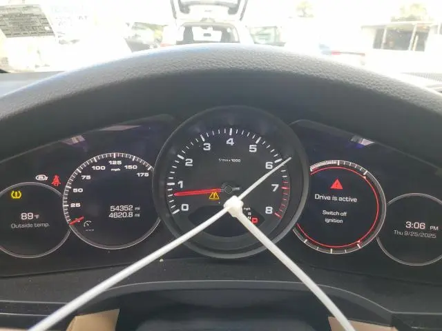 2019 PORSCHE CAYENNE   