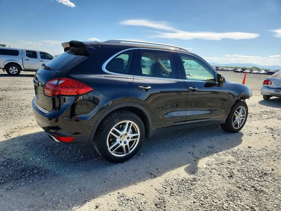 2012 PORSCHE CAYENNE S  