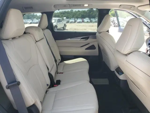 2024 INFINITI QX60 LUXE  