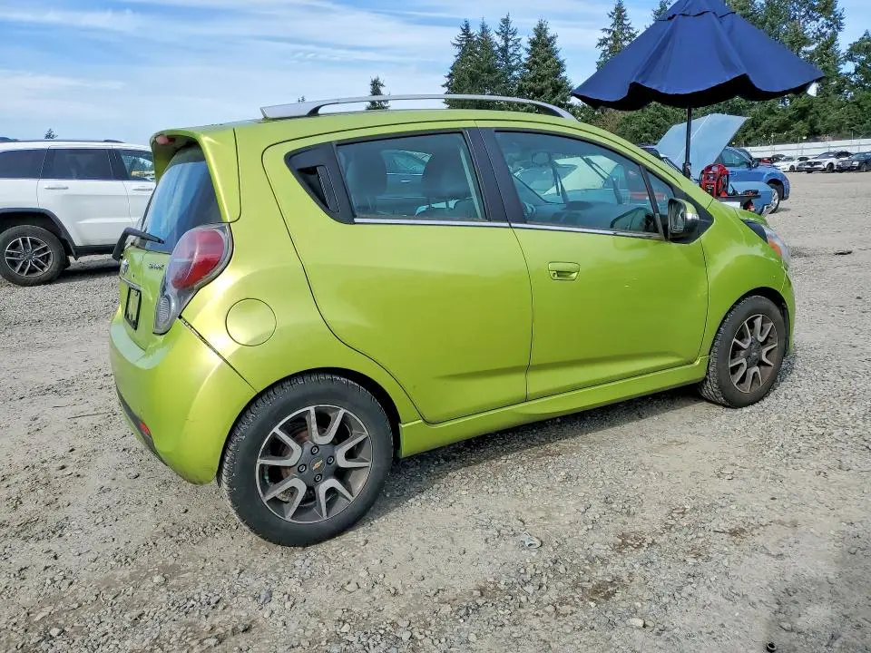 2014 CHEVROLET SPARK 2LT  