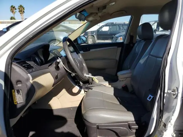 2010 HYUNDAI SONATA GLS  