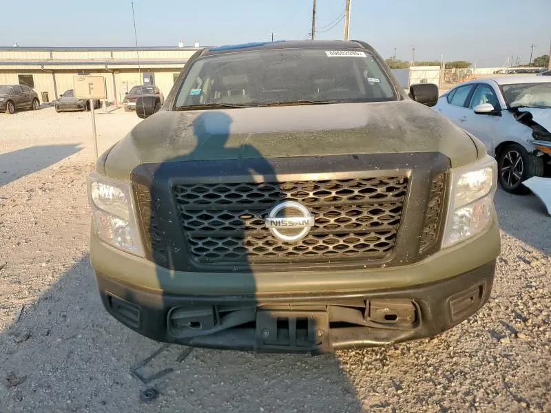 2017 NISSAN TITAN S  