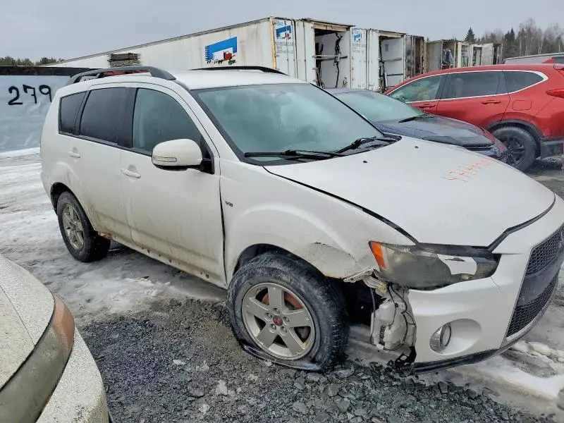2011 MITSUBISHI OUTLANDER SE  