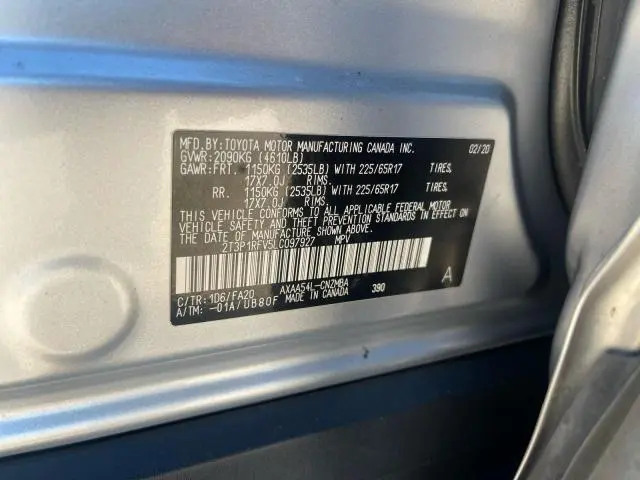 2020 TOYOTA RAV4 XLE  