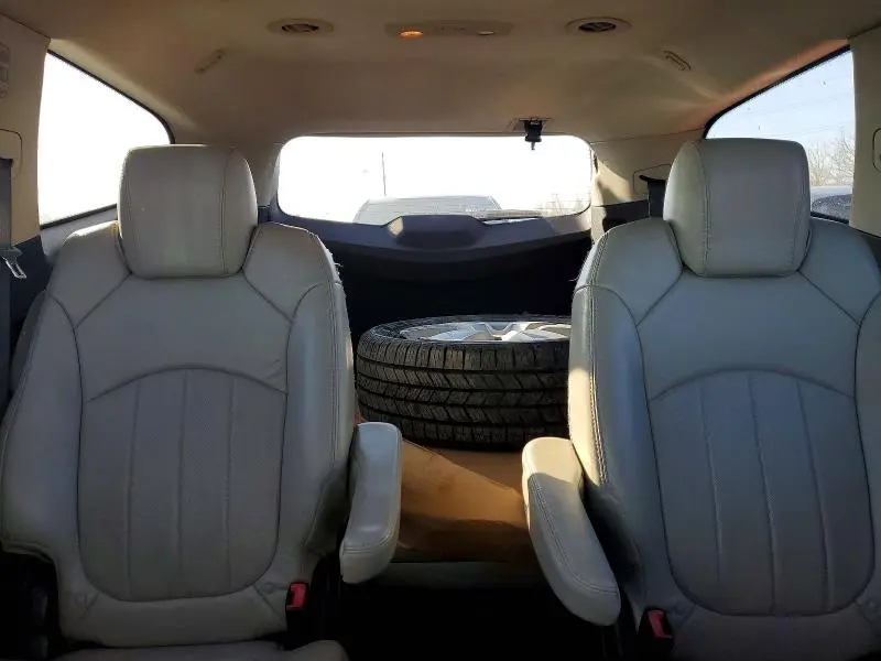 2010 CHEVROLET TRAVERSE LTZ  