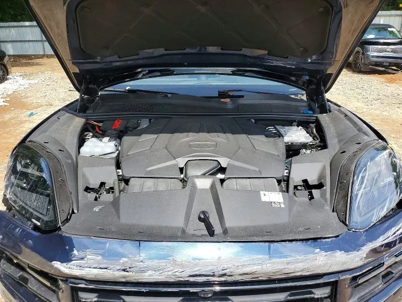 2024 PORSCHE CAYENNE COUPE  