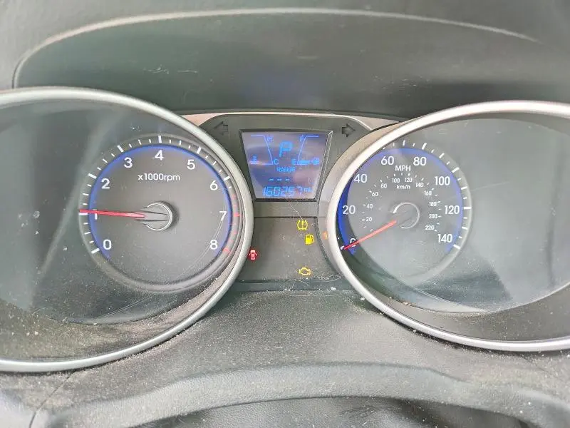 2014 HYUNDAI TUCSON SE  
