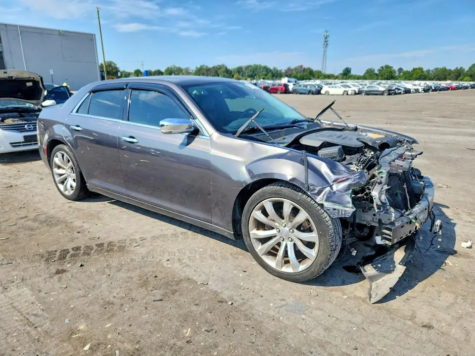 2017 CHRYSLER 300C   