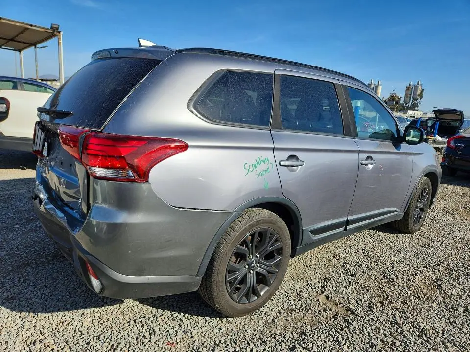 2018 MITSUBISHI OUTLANDER SE  