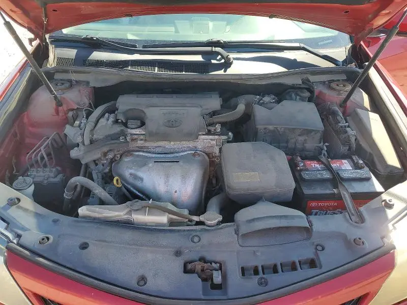 2014 TOYOTA CAMRY SE  