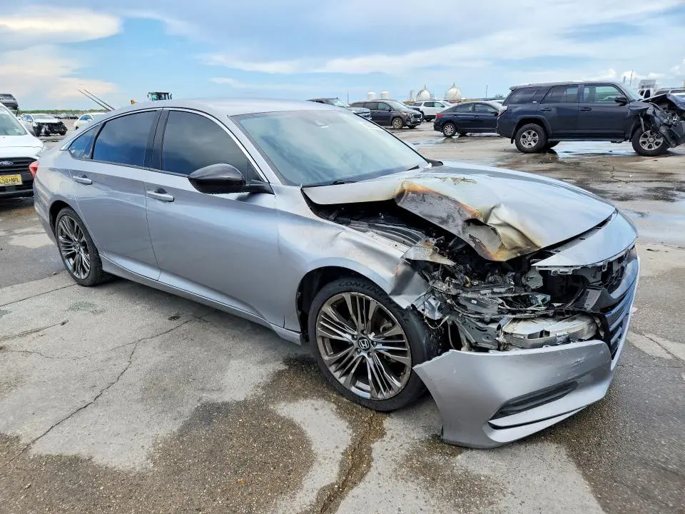 2018 HONDA ACCORD LX  