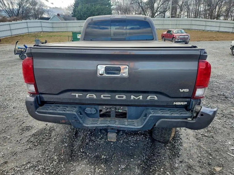 2018 TOYOTA TACOMA DOUBLE CAB  