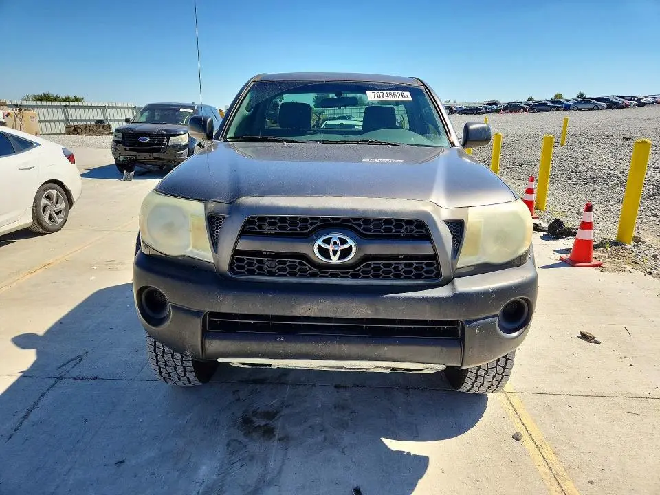 2011 TOYOTA TACOMA BASE  
