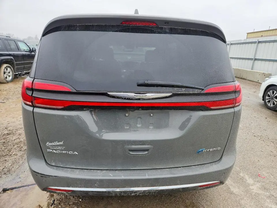 2022 CHRYSLER PACIFICA HYBRID TOURING L  