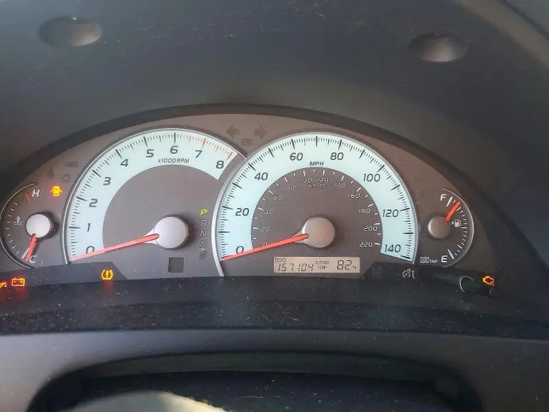 2011 TOYOTA CAMRY SE  