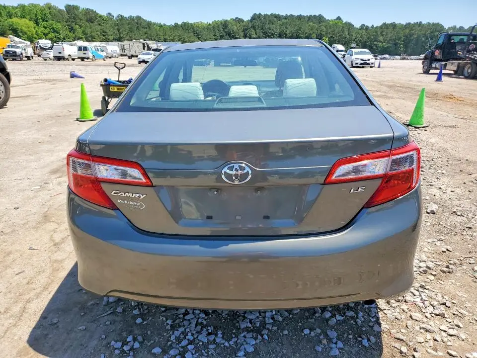 2013 TOYOTA CAMRY LE  