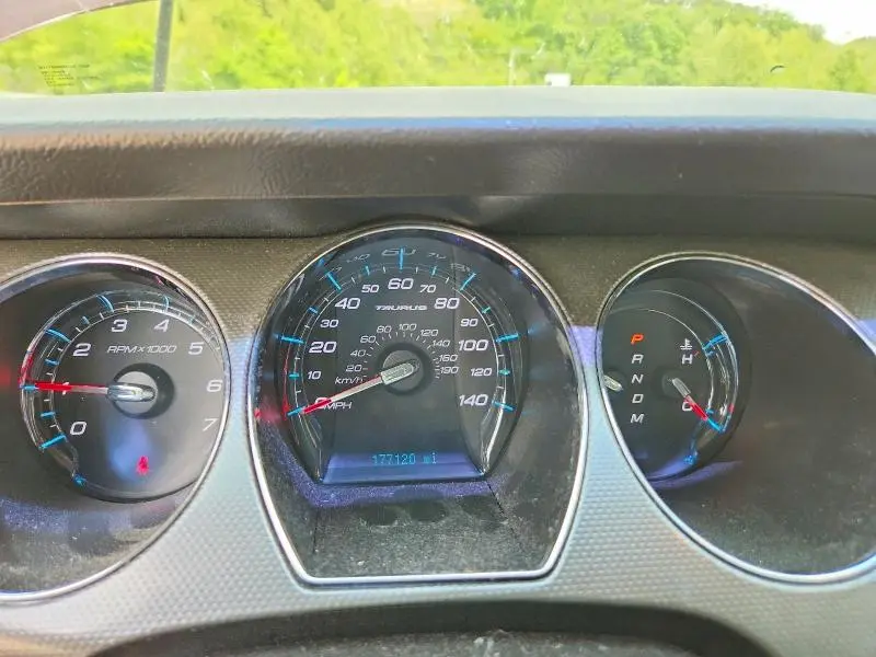 2012 FORD TAURUS SEL  