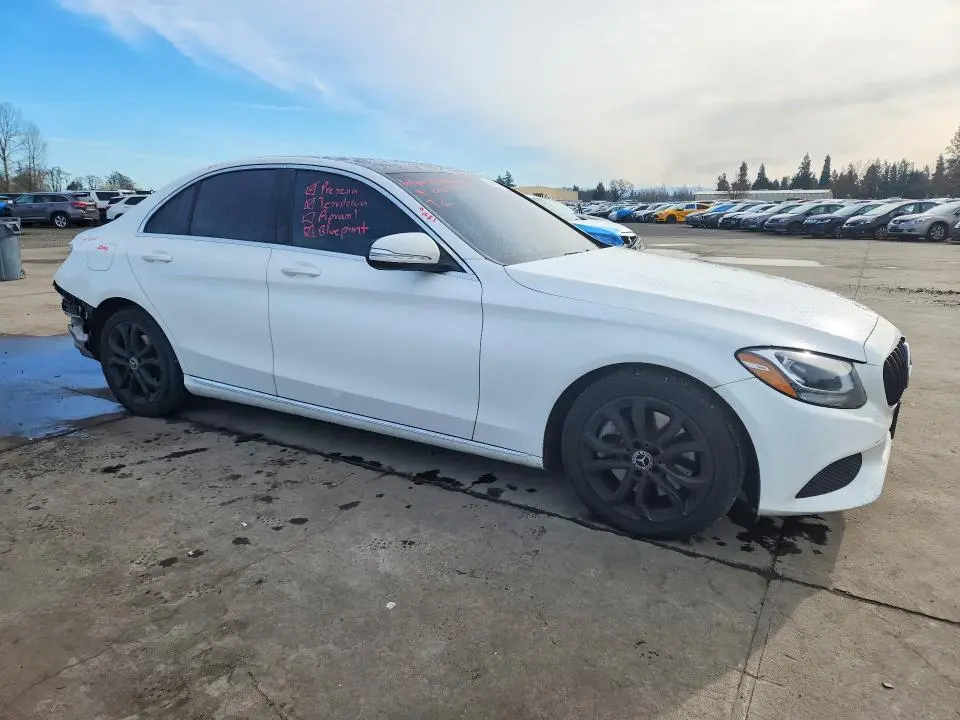 2017 MERCEDES-BENZ C 300  