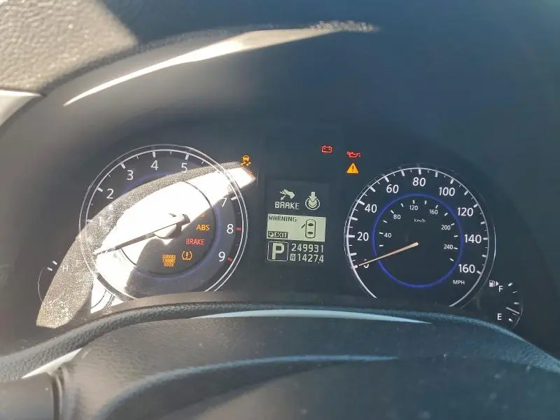 2010 INFINITI G37 BASE  