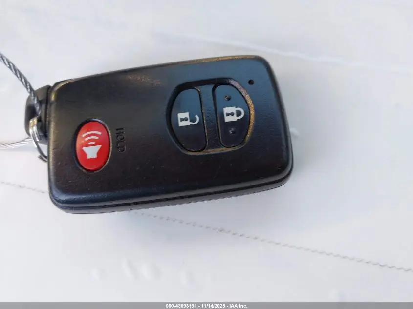 2010 TOYOTA PRIUS IV