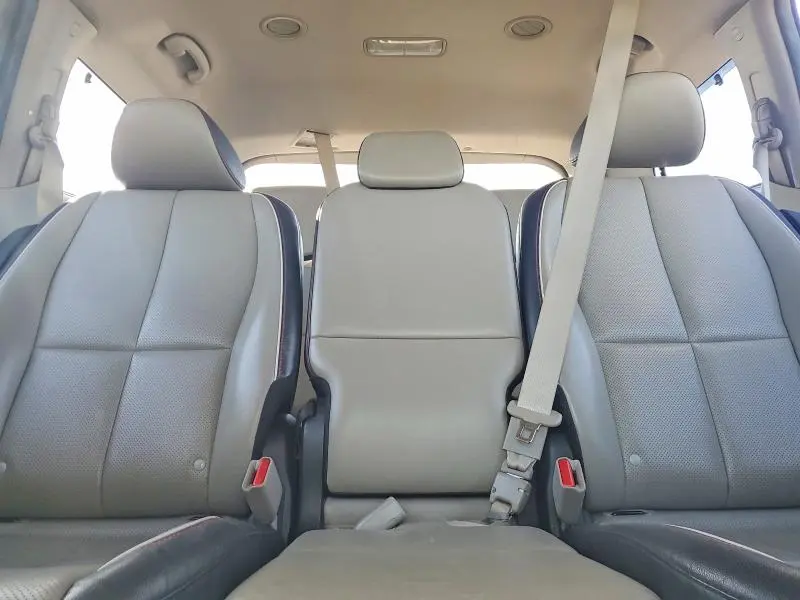 2020 KIA SEDONA EX  