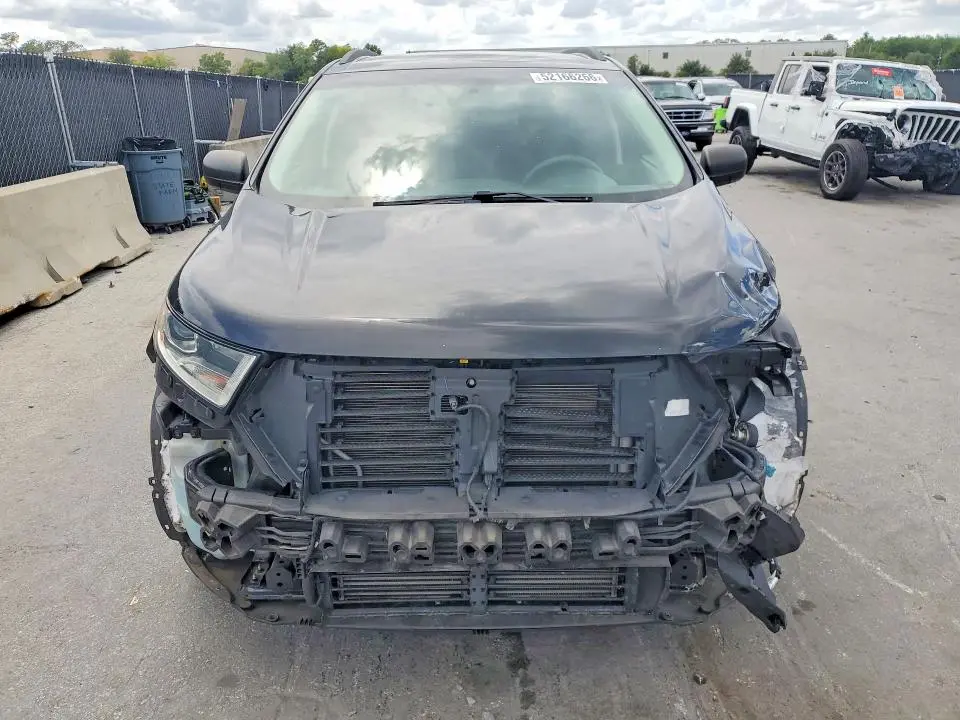 2018 FORD EDGE SE  