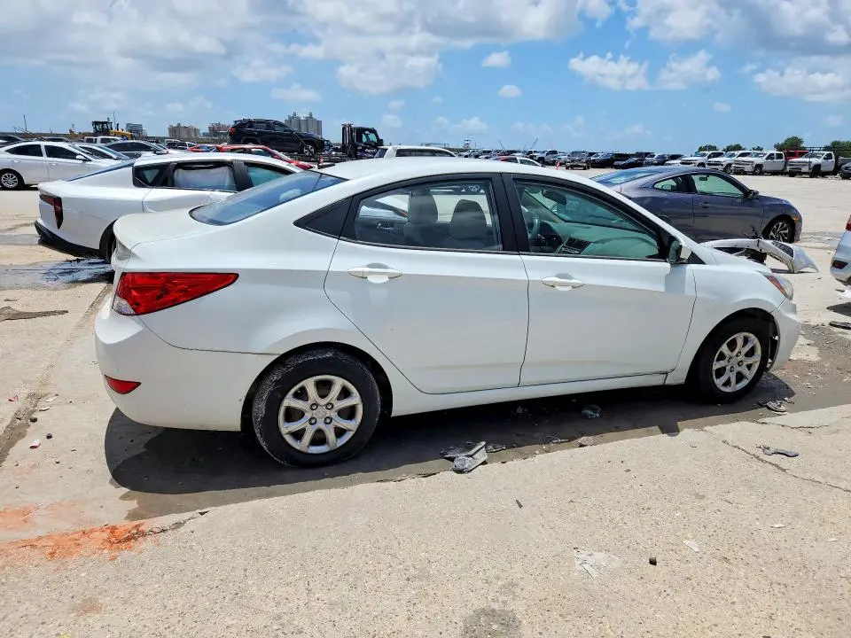 2013 HYUNDAI ACCENT GLS  