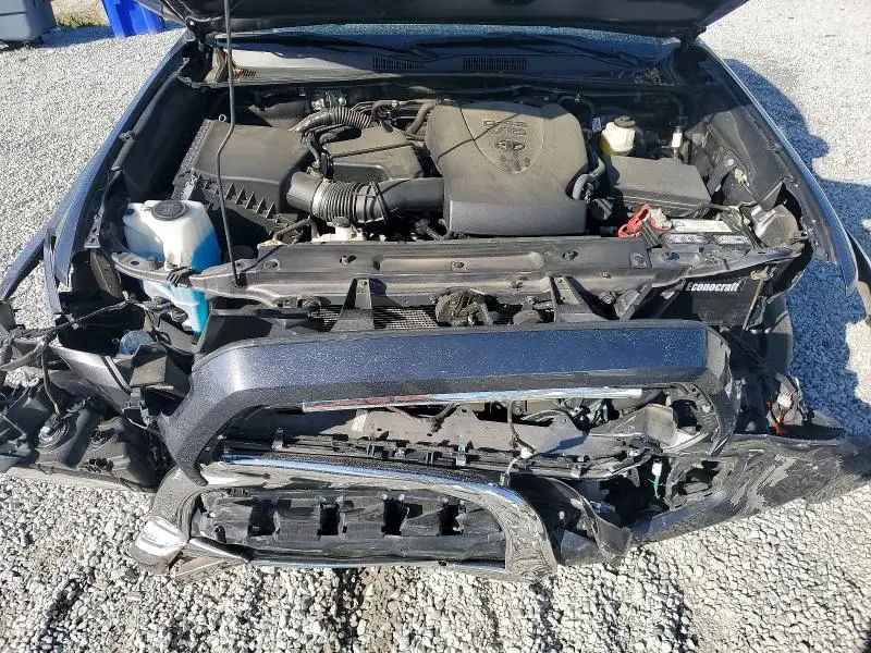 2020 TOYOTA TACOMA SR5 V6  