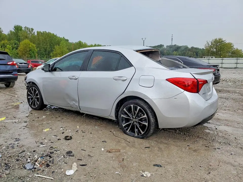 2019 TOYOTA COROLLA SE  