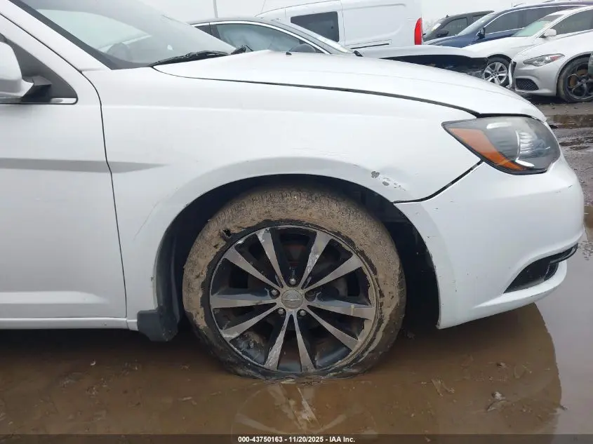 2012 CHRYSLER 200 TOURING