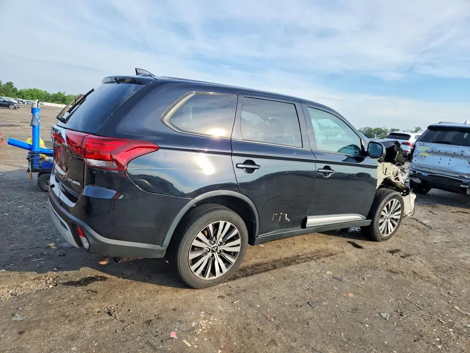 2019 MITSUBISHI OUTLANDER SE  