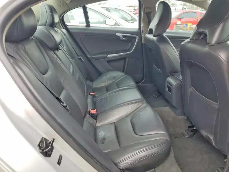 2012 VOLVO S60 T5  