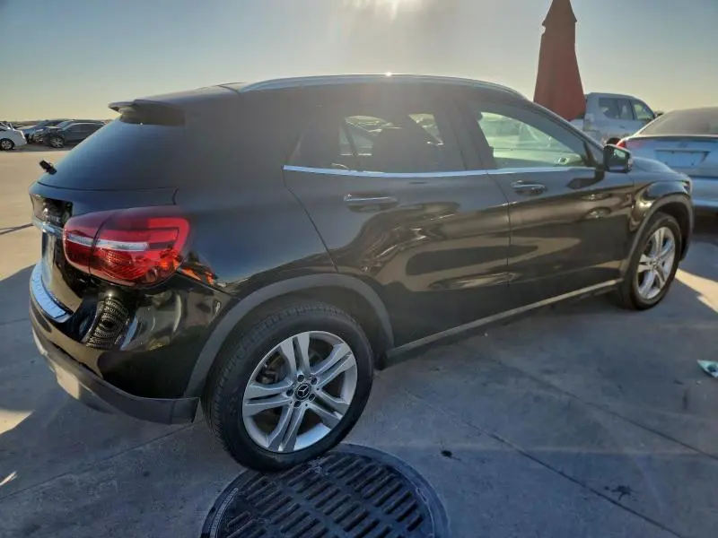 2019 MERCEDES-BENZ GLA 250 4MATIC  