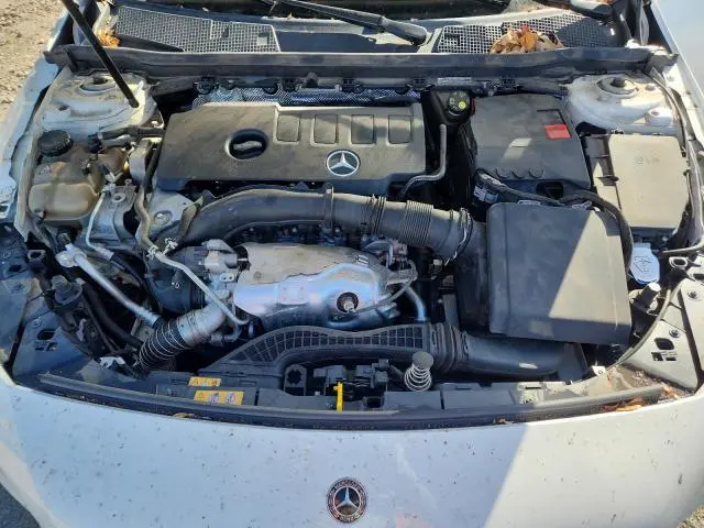 2019 MERCEDES-BENZ A 220  