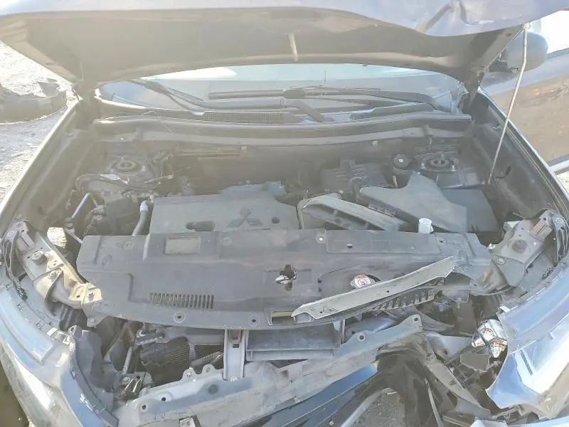 2018 MITSUBISHI OUTLANDER ES  